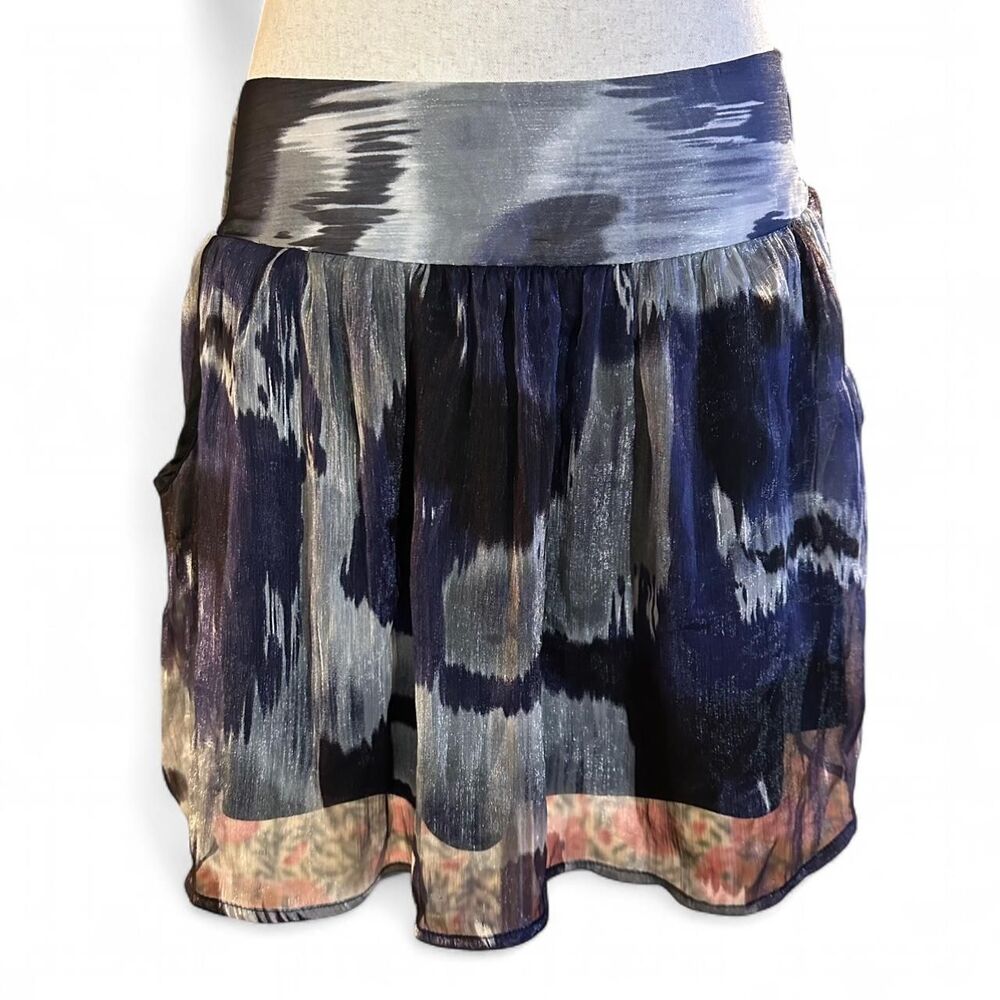 Y2K Charlotte Russe Navy and Silver Abstract Print Mini Skirt w/ Pockets